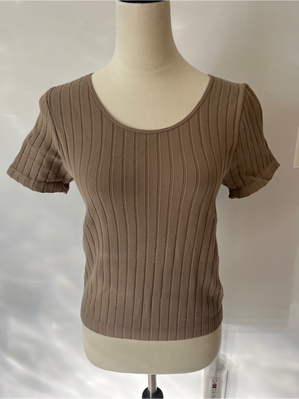 Ribbed Short-Sleeve Scoop Neck Top - Taupe